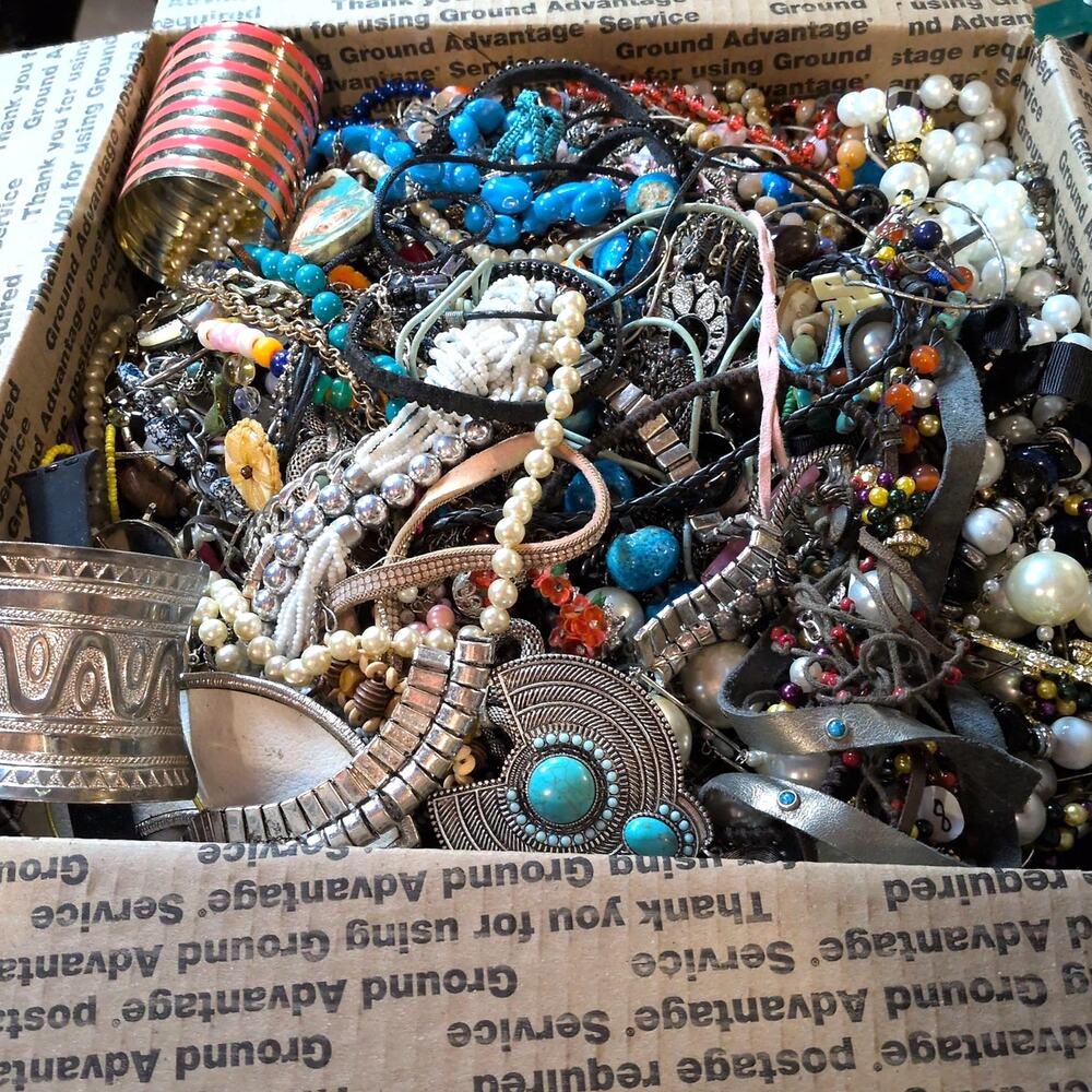 30+ LBS Mixed Craft Unwearable Junk Jewelry Lot Broken Beads Mismatched Tangled